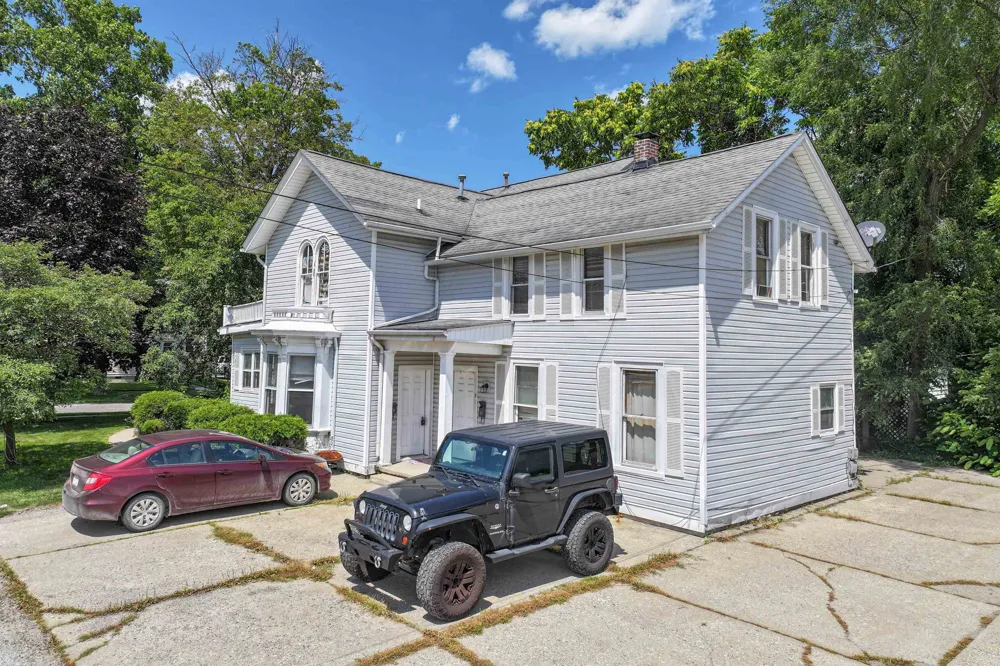 47 Pope #6 Street Lapeer City, MI 48446