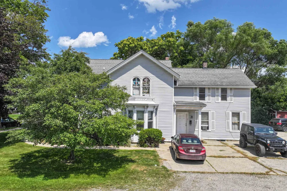 47 Pope #6 Street Lapeer City, MI 48446