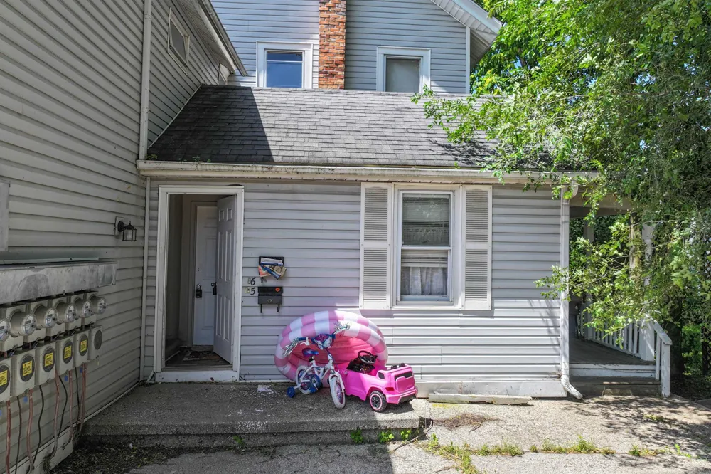 47 Pope #6 Street Lapeer City, MI 48446