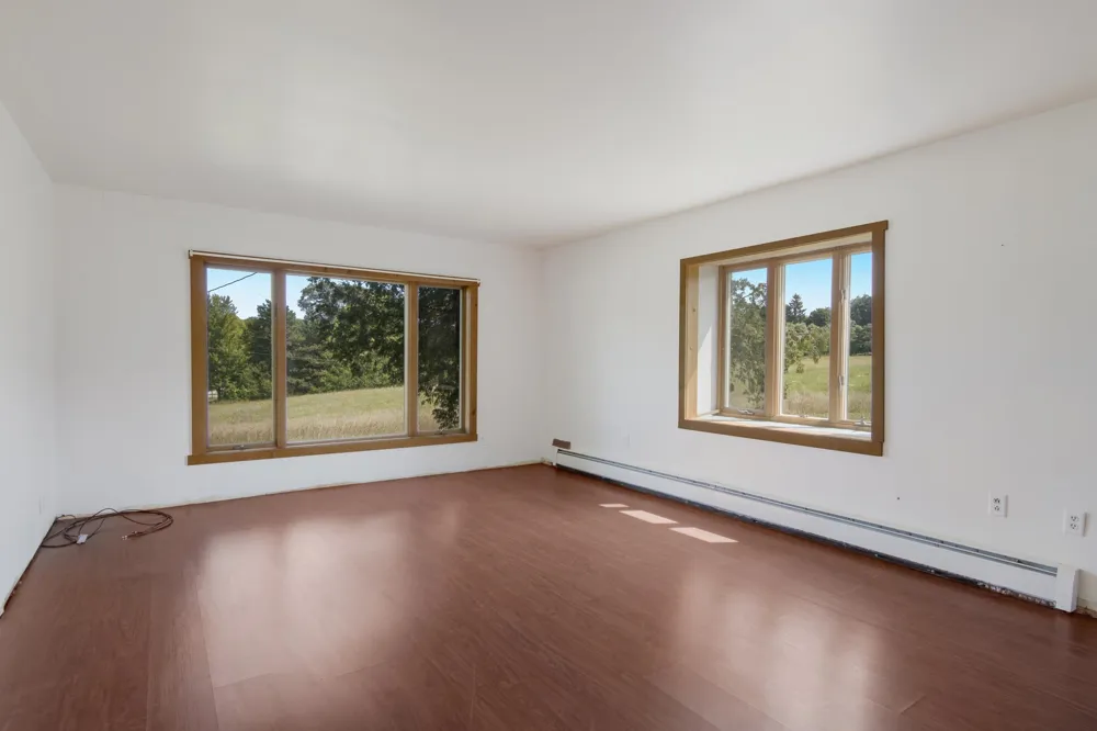 9224 E Duck Lake Road Suttons Bay Township, MI 49682