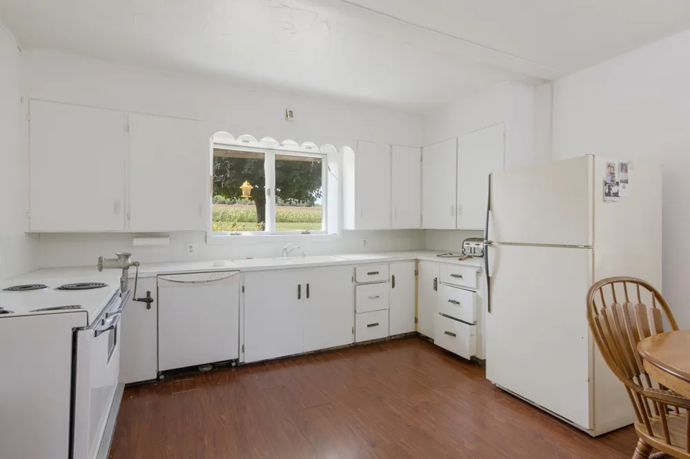 9224 E Duck Lake Road Suttons Bay Township, MI 49682