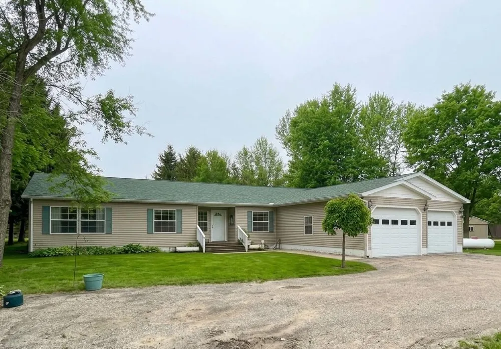 4535 68th Avenue Hart Township, MI 49420