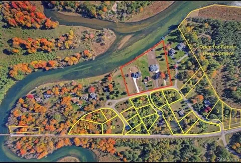 2 Trestle Way