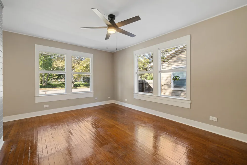 1223 S Austin Avenue S Georgetown, TX 78626