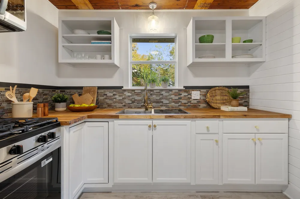 1223 S Austin Avenue S Georgetown, TX 78626