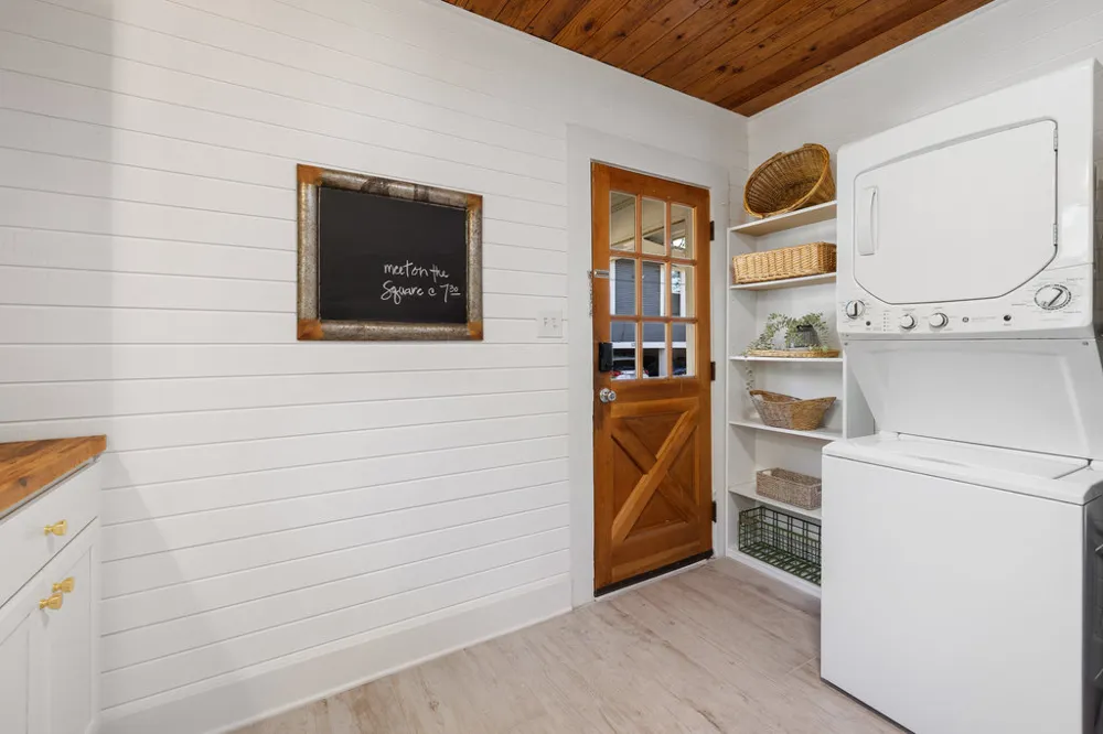 1223 S Austin Avenue S Georgetown, TX 78626