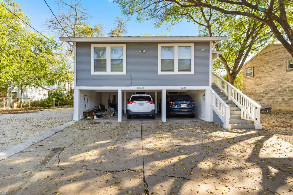 1223 S Austin Avenue S Georgetown, TX 78626