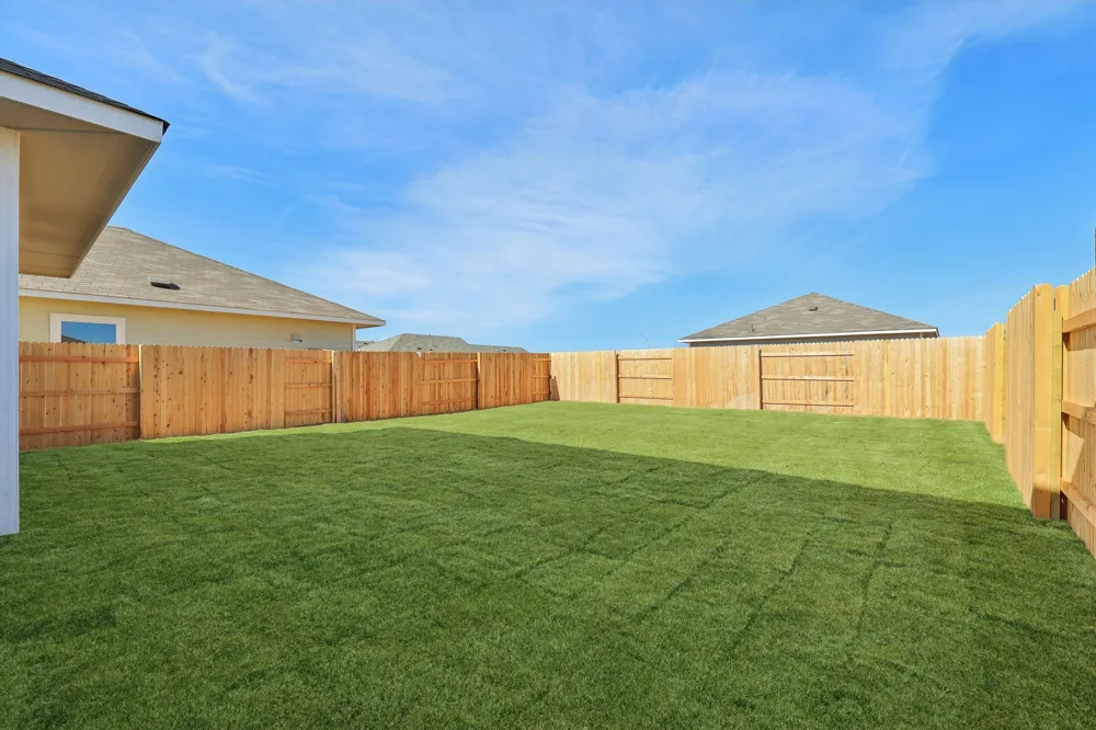 312 Jade Street Maxwell, TX 78656