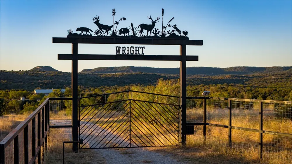 7702 Ranch Road 965 Llano, TX 78624