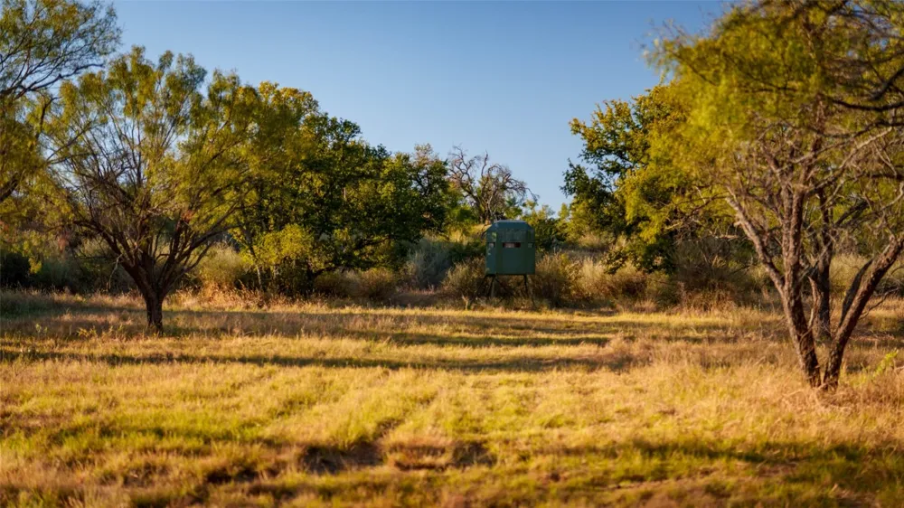 7702 Ranch Road 965 Llano, TX 78624