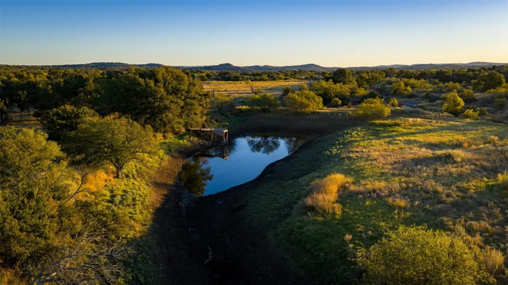 7702 Ranch Road 965 Llano, TX 78624