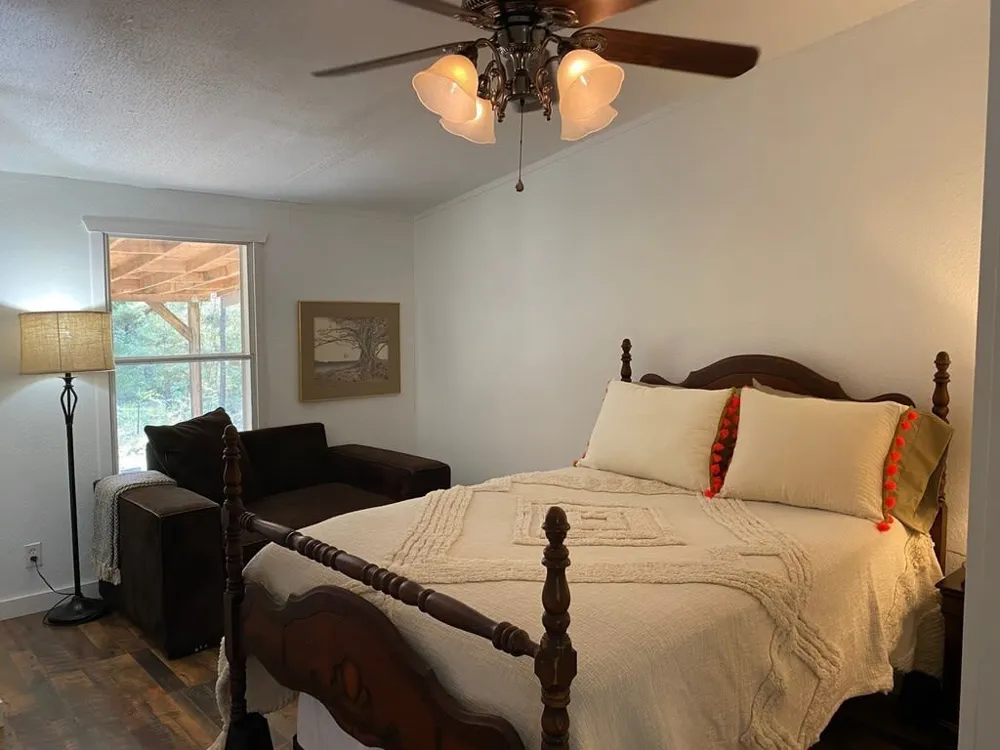 172 Pine Canyon Drive Smithville, TX 78957