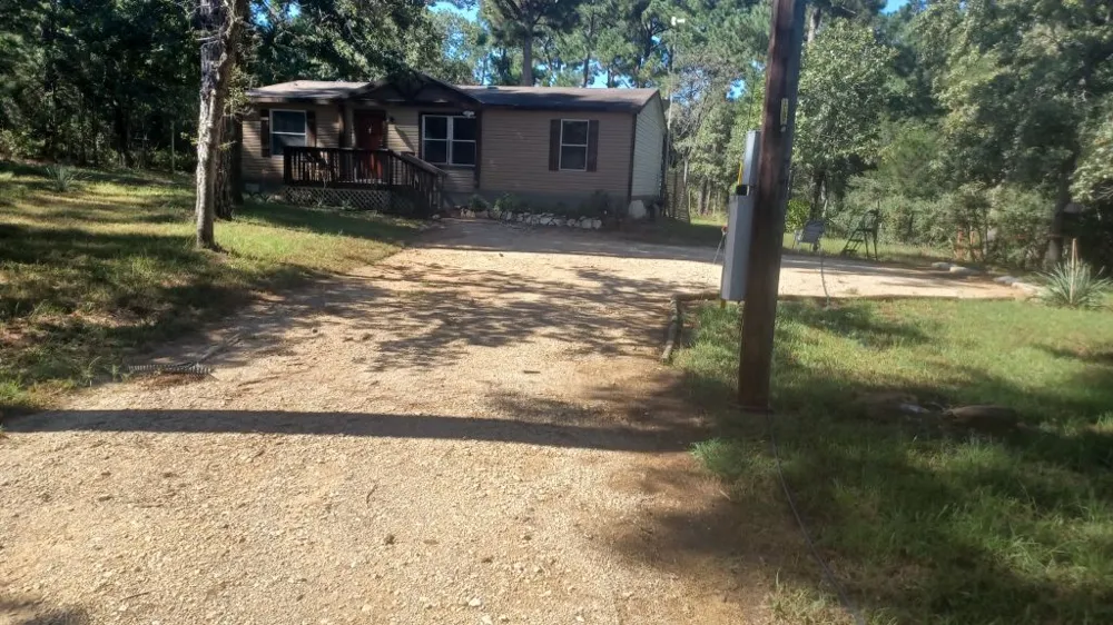172 Pine Canyon Drive Smithville, TX 78957