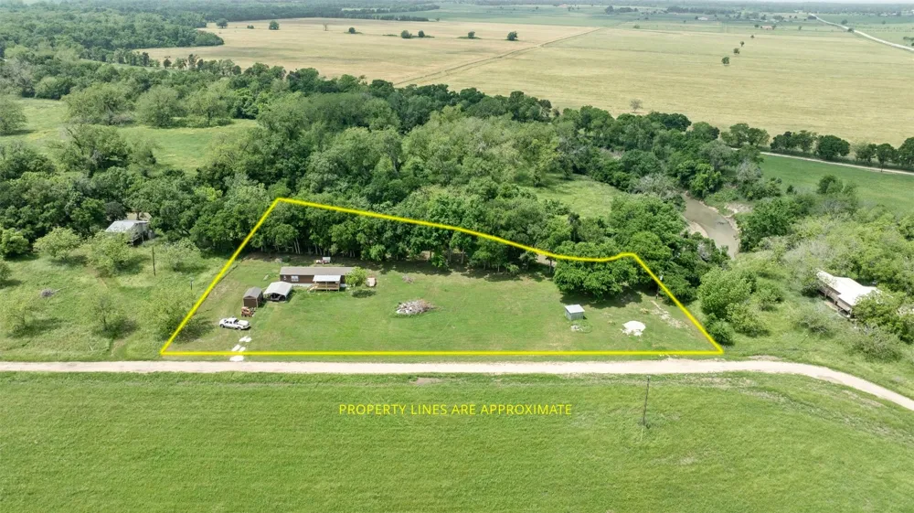 5529 Fm 487 Rockdale, TX 76567