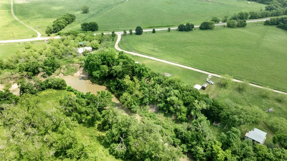 5529 Fm 487 Rockdale, TX 76567