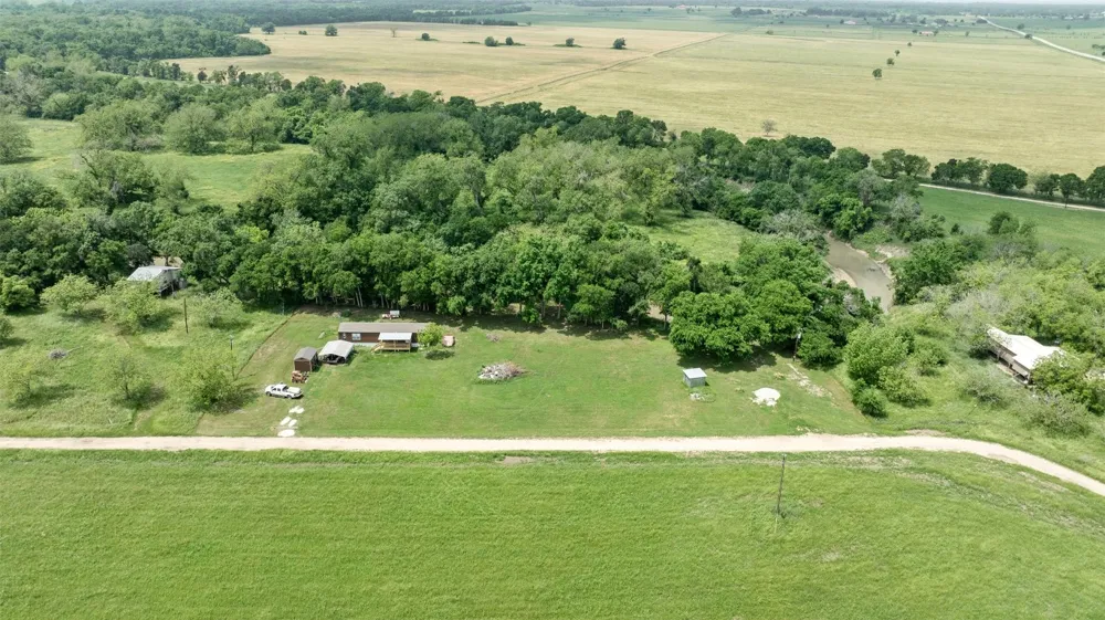 5529 Fm 487 Rockdale, TX 76567