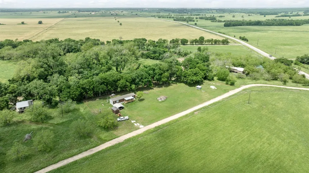 5529 Fm 487 Rockdale, TX 76567