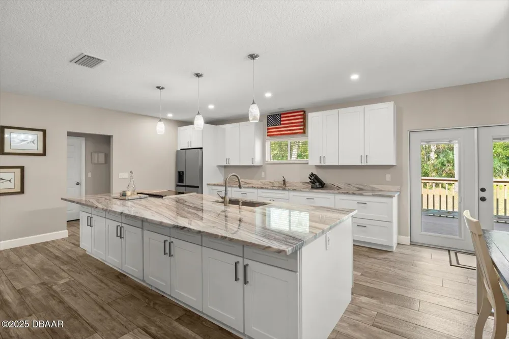 2995 Ragis Road Edgewater, FL 32132