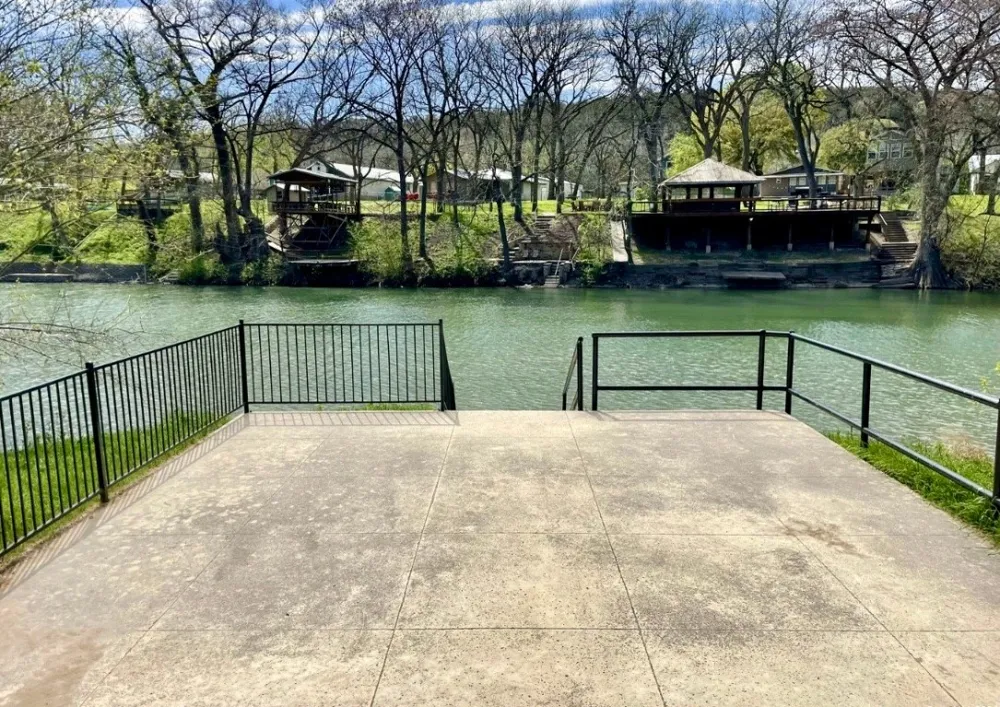 146 Longwood Drive New Braunfels, TX 78132