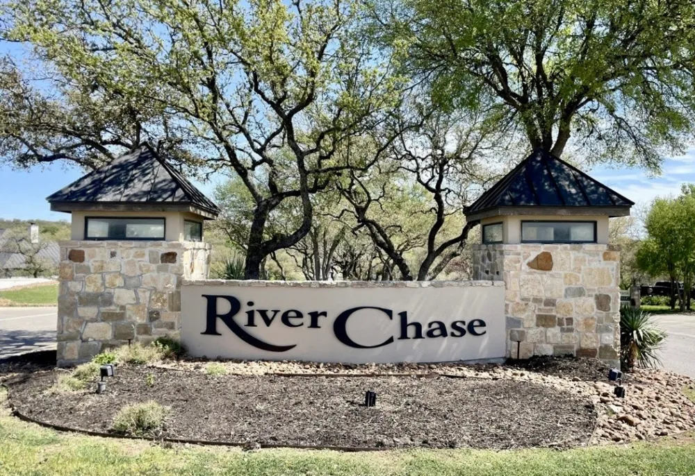 146 Longwood Drive New Braunfels, TX 78132