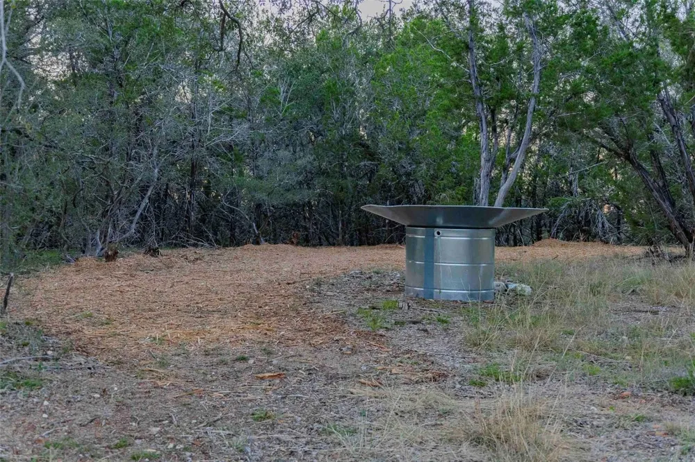 8507 Hammett's Crossing Round Mountain, TX 78663
