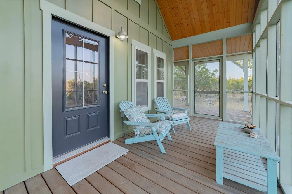 8507 Hammett's Crossing Round Mountain, TX 78663