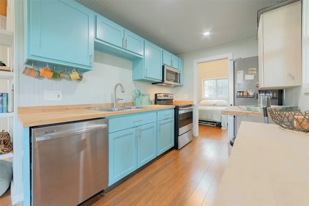 8507 Hammett's Crossing Round Mountain, TX 78663