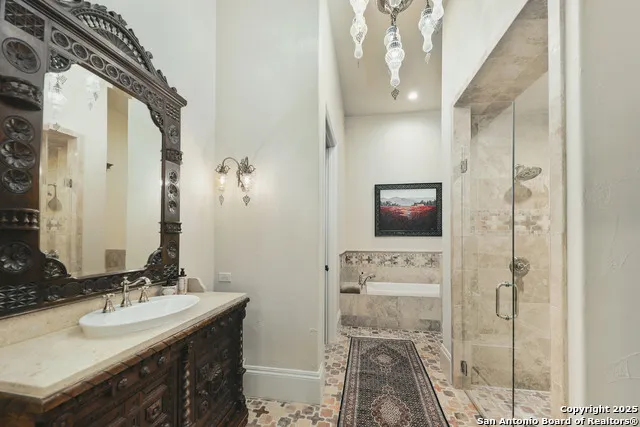 640 Terrell Terrell Hills, TX 78209