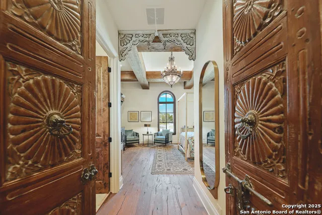 640 Terrell Terrell Hills, TX 78209
