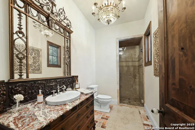 640 Terrell Terrell Hills, TX 78209
