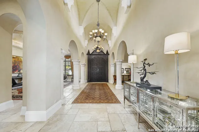 640 Terrell Terrell Hills, TX 78209