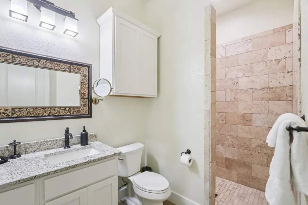 1194 Vaquero Way Wimberley, TX 78676