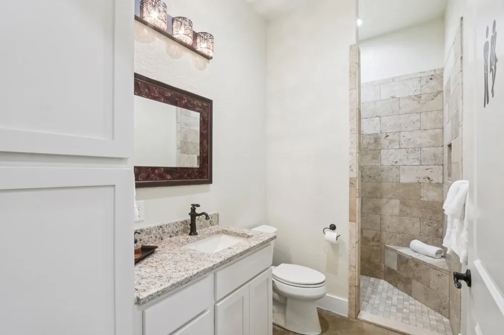 1194 Vaquero Way Wimberley, TX 78676
