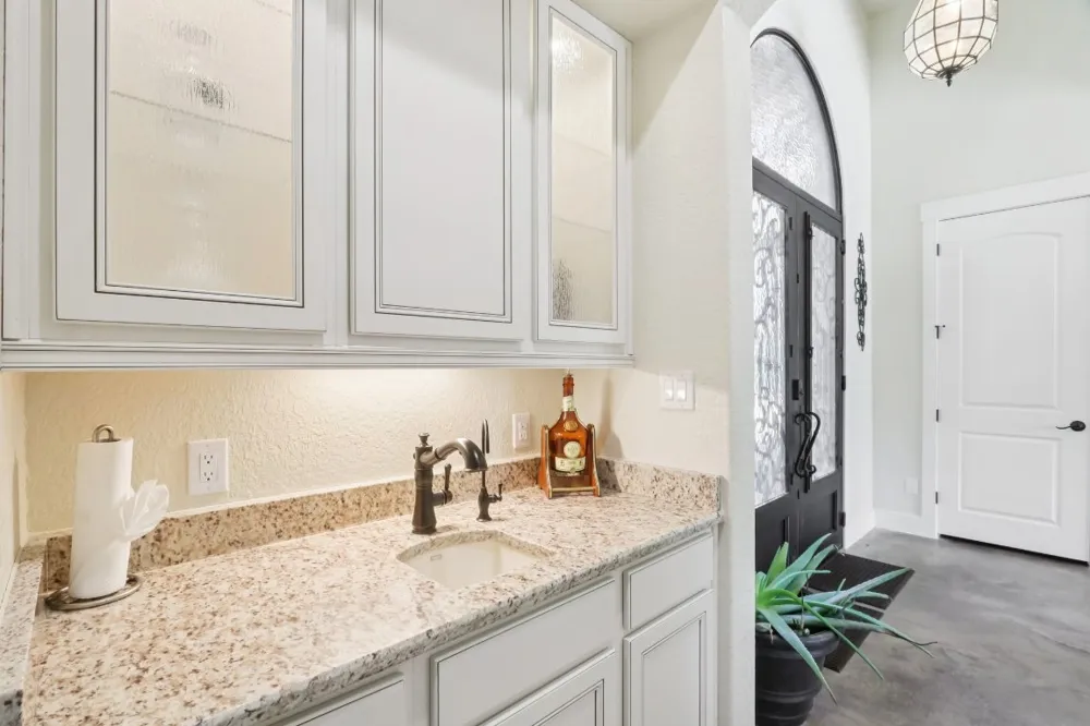 1194 Vaquero Way Wimberley, TX 78676