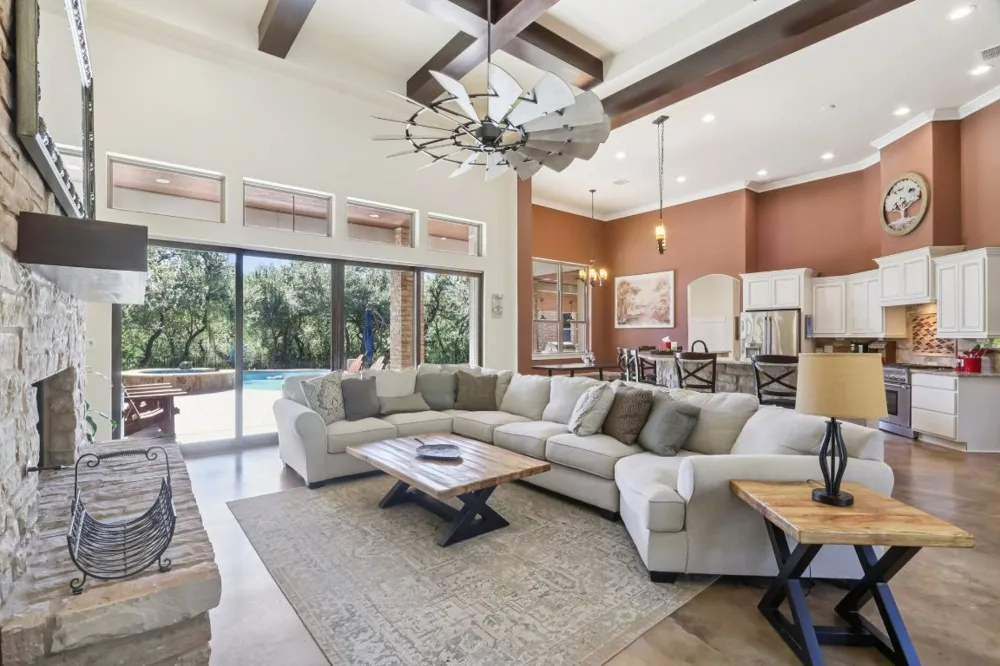 1194 Vaquero Way Wimberley, TX 78676