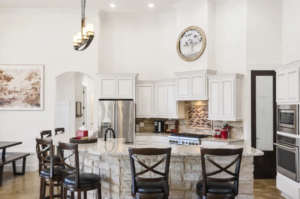 1194 Vaquero Way Wimberley, TX 78676