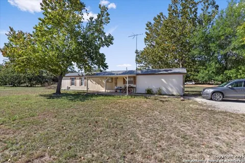 1411 B Democrat Street