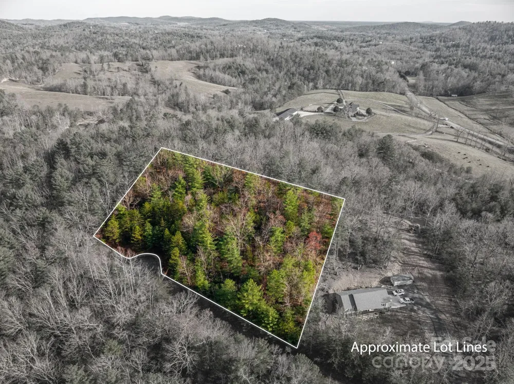 3129 Mountain Laurel Drive Lenoir, NC 28645