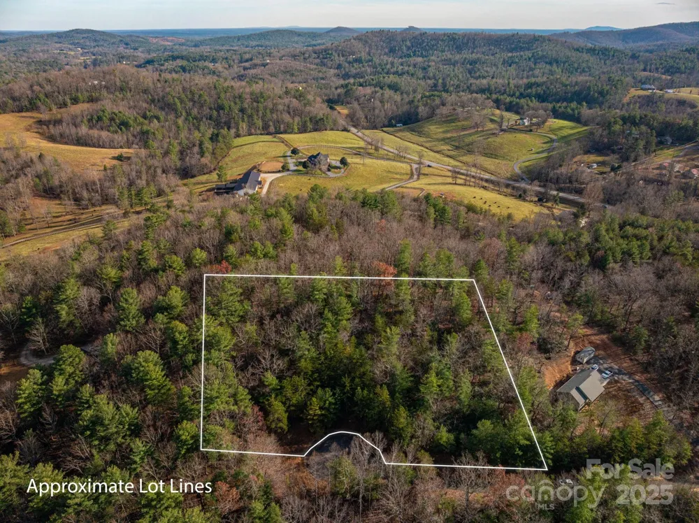 3129 Mountain Laurel Drive Lenoir, NC 28645