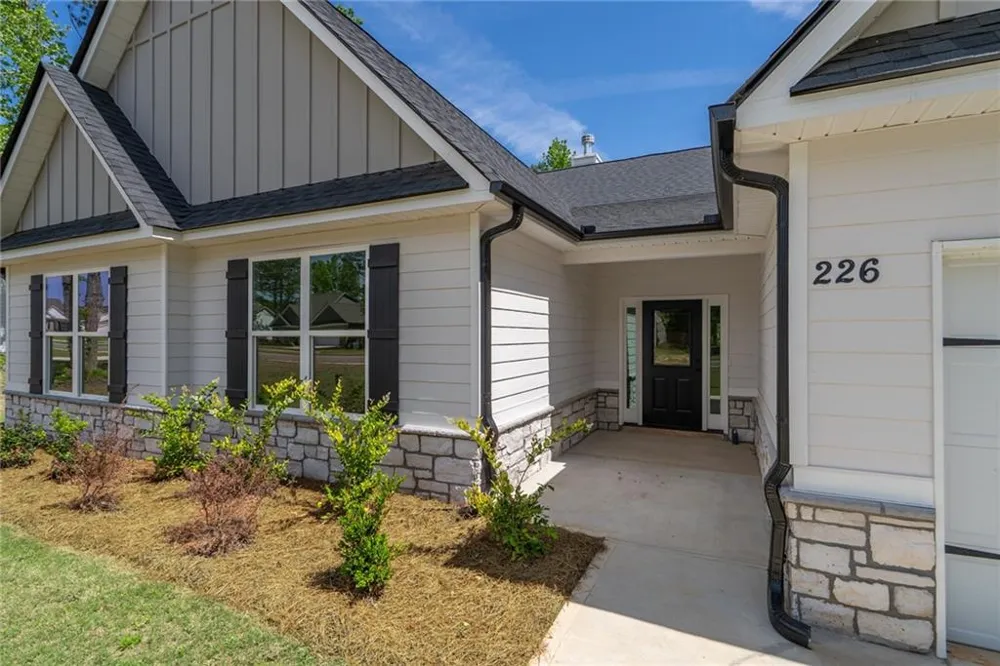 226 Good Hope Preserve Good Hope, GA 30641