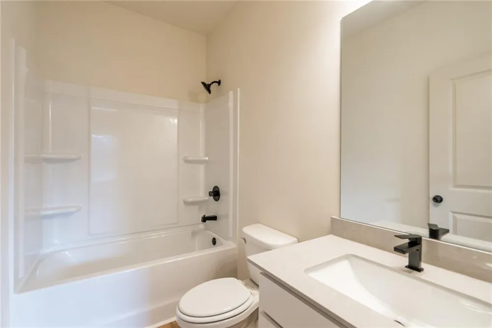 209 Squirrel Run Good Hope, GA 30641