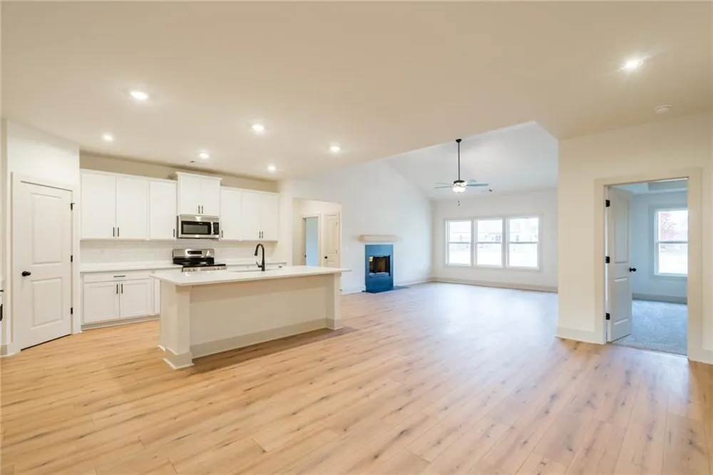 209 Squirrel Run Good Hope, GA 30641