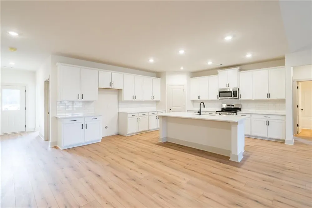 209 Squirrel Run Good Hope, GA 30641