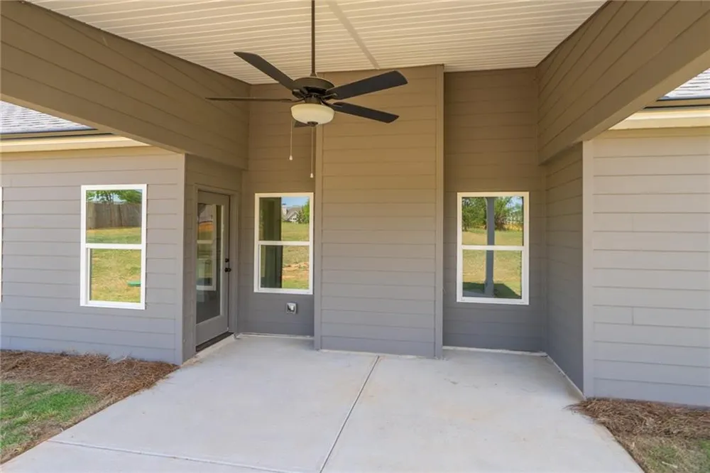 205 Squirrel Run Good Hope, GA 30641