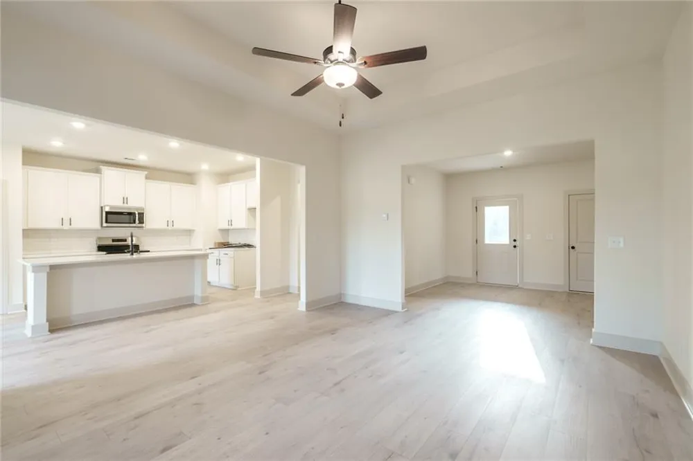 205 Squirrel Run Good Hope, GA 30641
