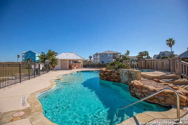 162 La Concha Blvd Unit#7 Port Aransas, TX 78373