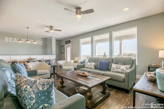 162 La Concha Blvd Unit#7 Port Aransas, TX 78373