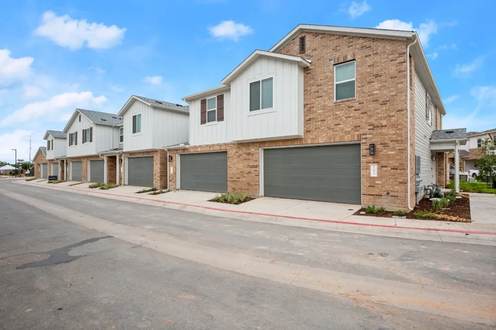 17413 Homestead Haven Drive Bee Cave, TX 78738