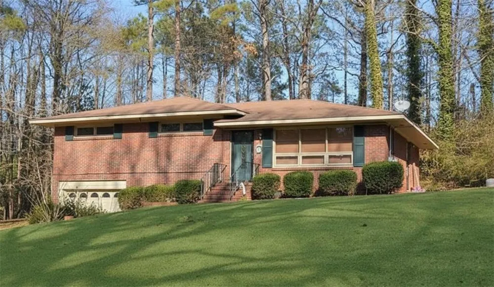 1204 CLUB HOUSE ROAD Columbus, GA 31903