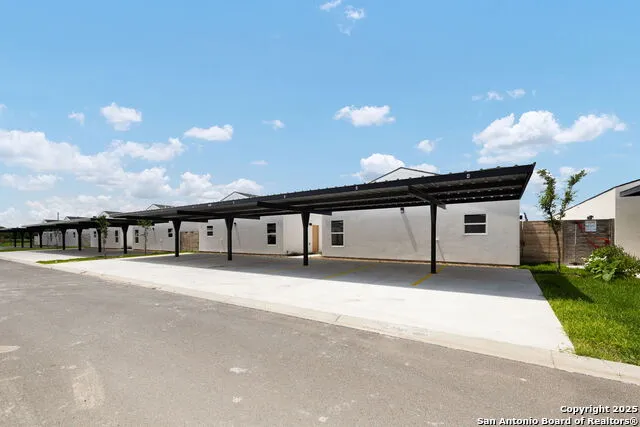 2701 Robin Road Weslaco, TX 78596